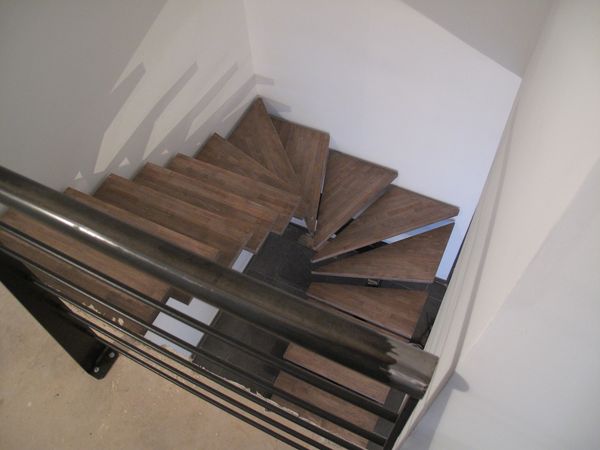 escalier demi tournant métal 3.JPG